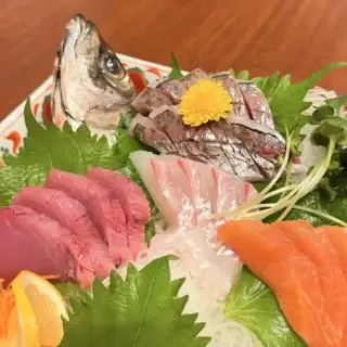中津 居酒屋 丘の刺身